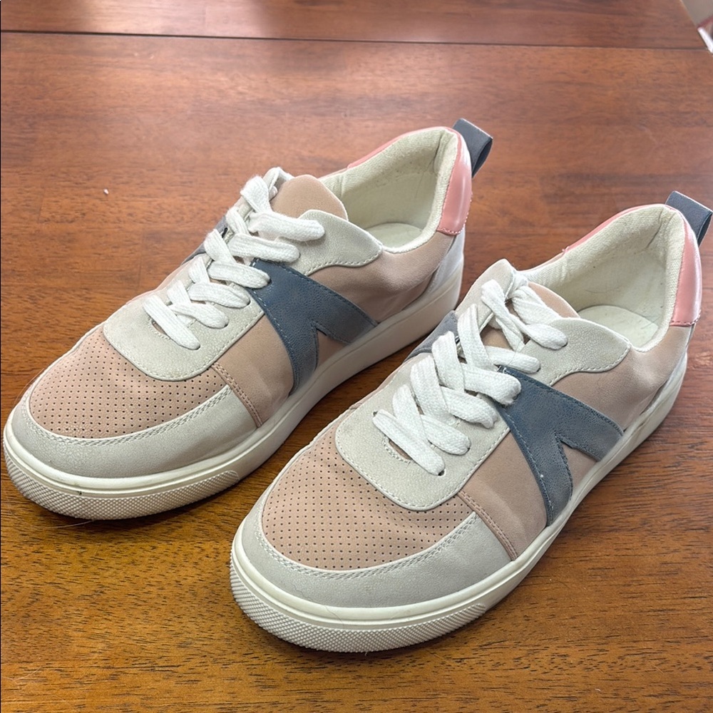 Trendy Sneakers with Pink and Blue Accents